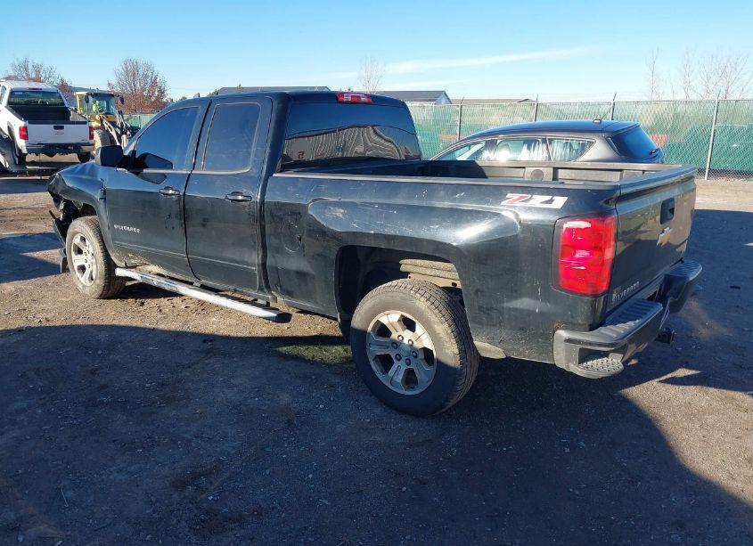 Photo 3 of 2017 Chevrolet Silverado 1500 2LT (VIN 1GCVKREC3HZ232767)