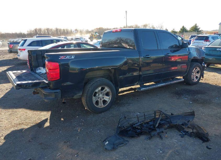 Photo 4 of 2017 Chevrolet Silverado 1500 2LT (VIN 1GCVKREC3HZ232767)