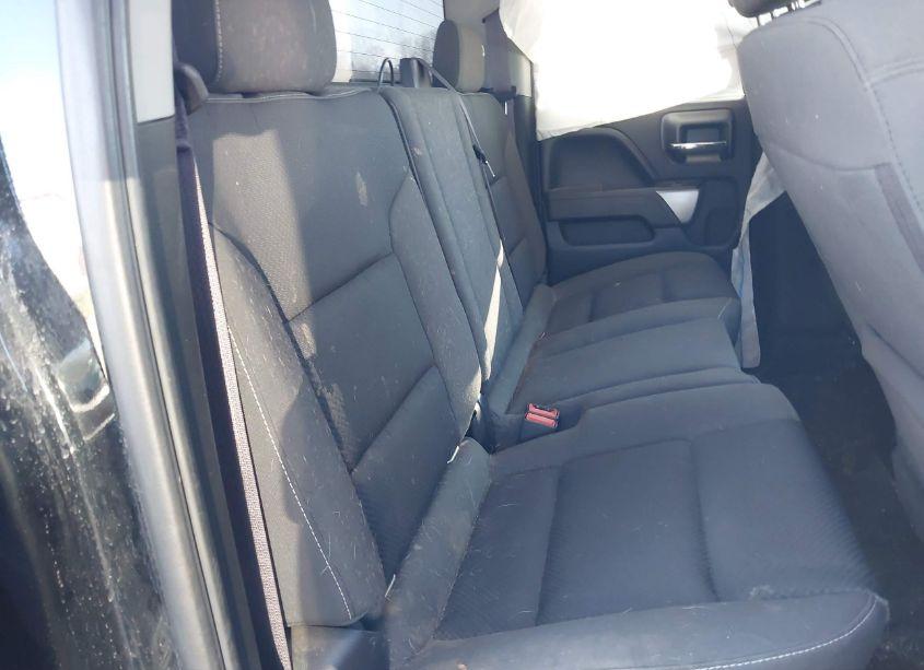 Photo 8 of 2017 Chevrolet Silverado 1500 2LT (VIN 1GCVKREC3HZ232767)