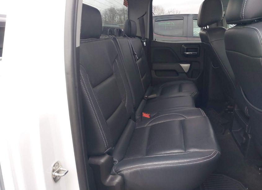 Photo 8 of 2017 Chevrolet Silverado 1500 2LT (VIN 1GCVKREC3HZ349409)