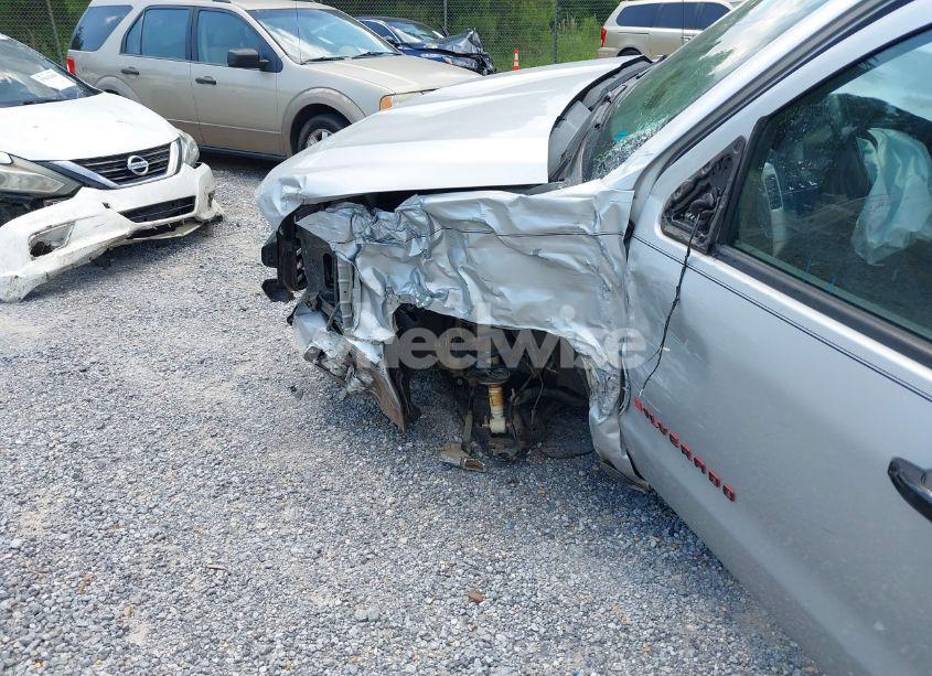 Photo 6 of 2018 Chevrolet Silverado 1500 2LT (VIN 1GCVKREC3JZ109783)