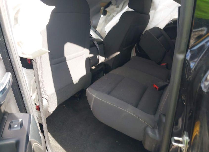 Photo 8 of 2018 Chevrolet Silverado 1500 1LT (VIN 1GCVKREC3JZ164475)