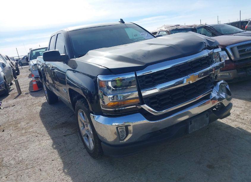 2018 Chevrolet Silverado 1500 1LT (VIN 1GCVKREC3JZ250207) main photo