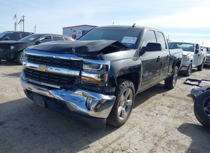 Photo 2 of 2018 Chevrolet Silverado 1500 1LT (VIN 1GCVKREC3JZ250207)