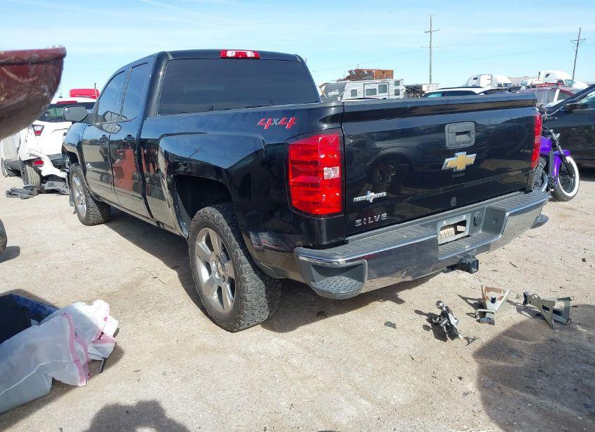 Photo 3 of 2018 Chevrolet Silverado 1500 1LT (VIN 1GCVKREC3JZ250207)