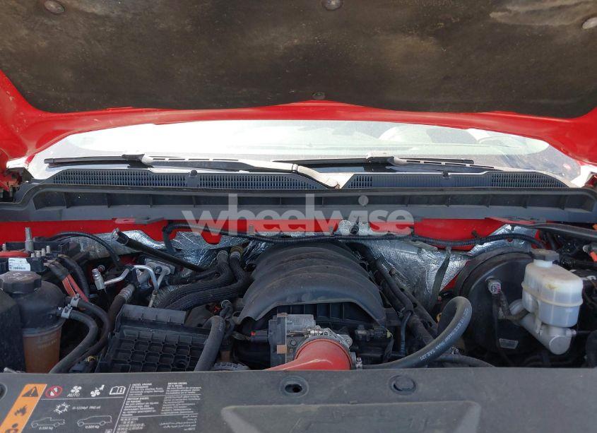 Photo 10 of 2018 Chevrolet Silverado 1500 1LT/2LT (VIN 1GCVKREC3JZ291663)