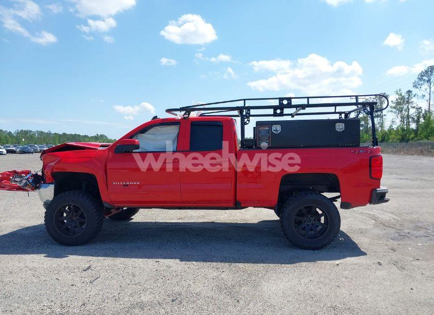Photo 14 of 2018 Chevrolet Silverado 1500 1LT/2LT (VIN 1GCVKREC3JZ291663)