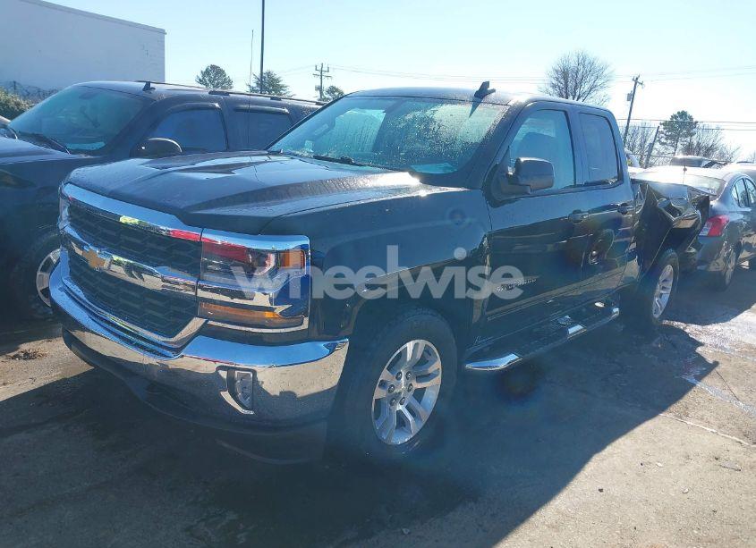 Photo 2 of 2018 Chevrolet Silverado 1500 1LT (VIN 1GCVKREC3JZ365258)