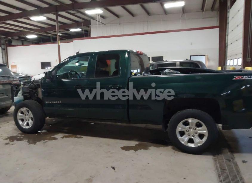 Photo 14 of 2015 Chevrolet Silverado 1500 2LT (VIN 1GCVKREC4FZ207521)