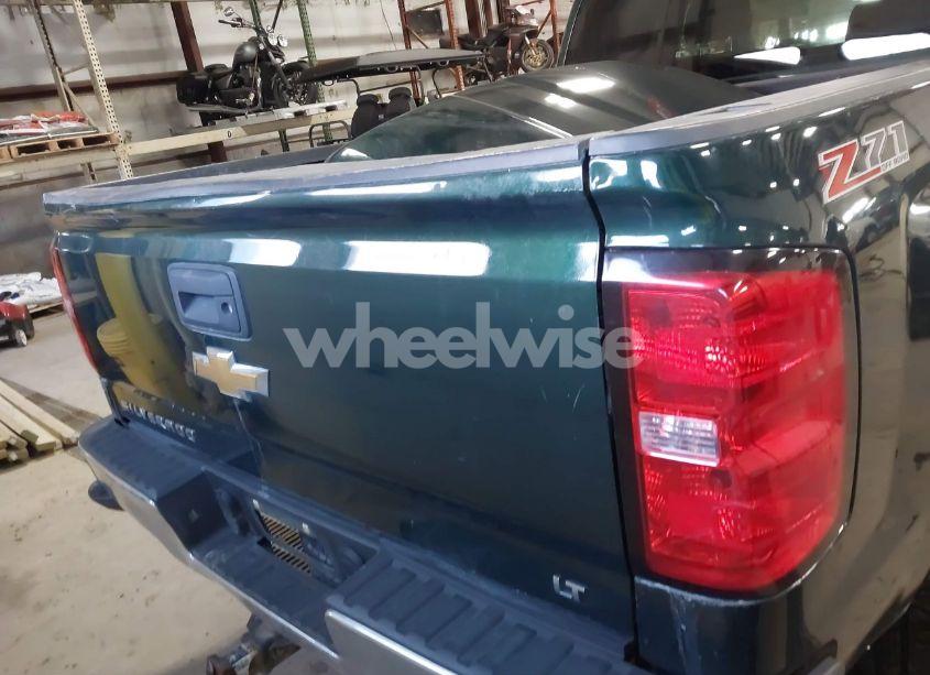 Photo 16 of 2015 Chevrolet Silverado 1500 2LT (VIN 1GCVKREC4FZ207521)