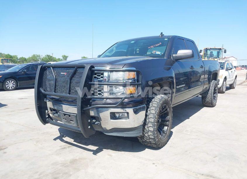 Photo 2 of 2015 Chevrolet Silverado 1500 1LT (VIN 1GCVKREC4FZ337511)