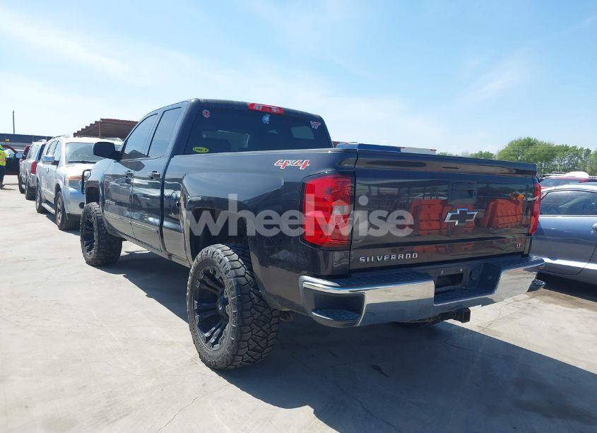 Photo 3 of 2015 Chevrolet Silverado 1500 1LT (VIN 1GCVKREC4FZ337511)