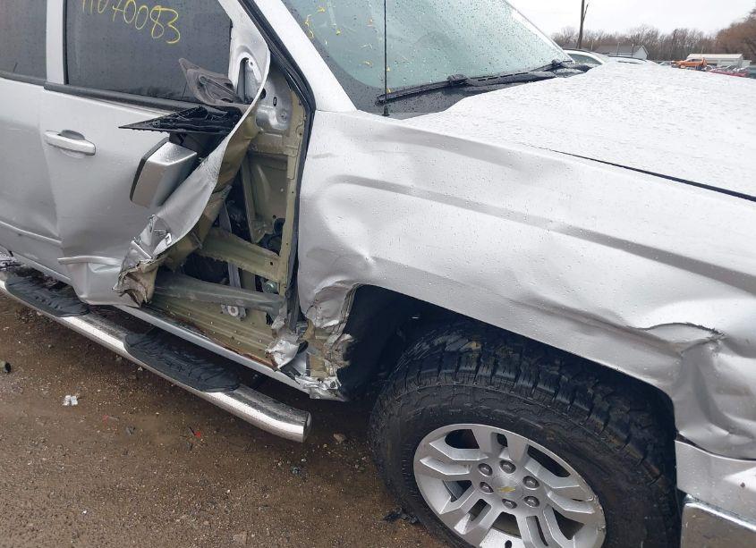 Photo 6 of 2015 Chevrolet Silverado 1500 1LT (VIN 1GCVKREC4FZ443800)