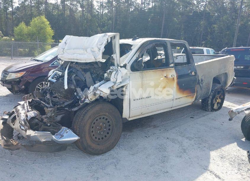 Photo 2 of 2015 Chevrolet Silverado 1500 1LT (VIN 1GCVKREC4FZ445899)