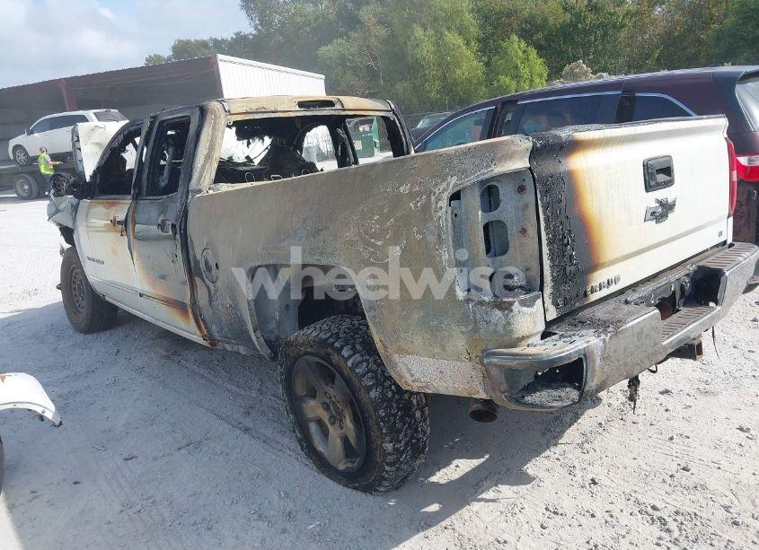 Photo 3 of 2015 Chevrolet Silverado 1500 1LT (VIN 1GCVKREC4FZ445899)