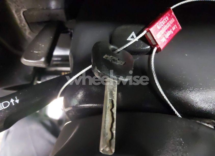 Photo 11 of 2016 Chevrolet Silverado 1500 2LT (VIN 1GCVKREC4GZ108747)