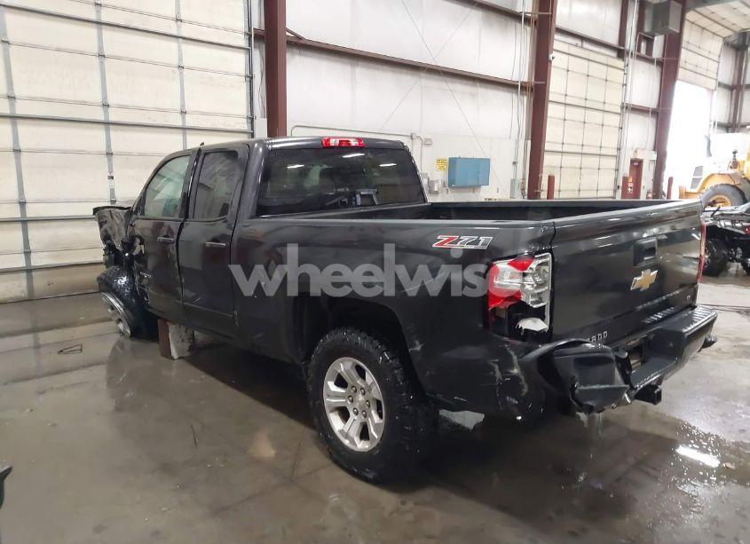 Photo 3 of 2016 Chevrolet Silverado 1500 2LT (VIN 1GCVKREC4GZ108747)