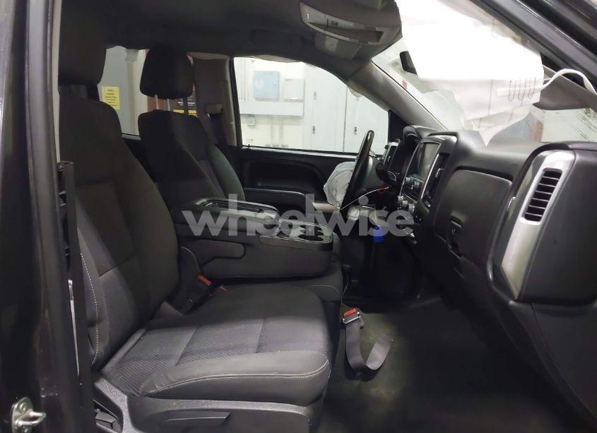 Photo 5 of 2016 Chevrolet Silverado 1500 2LT (VIN 1GCVKREC4GZ108747)