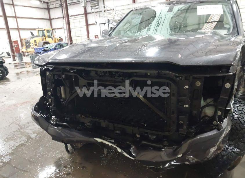 Photo 6 of 2016 Chevrolet Silverado 1500 2LT (VIN 1GCVKREC4GZ108747)