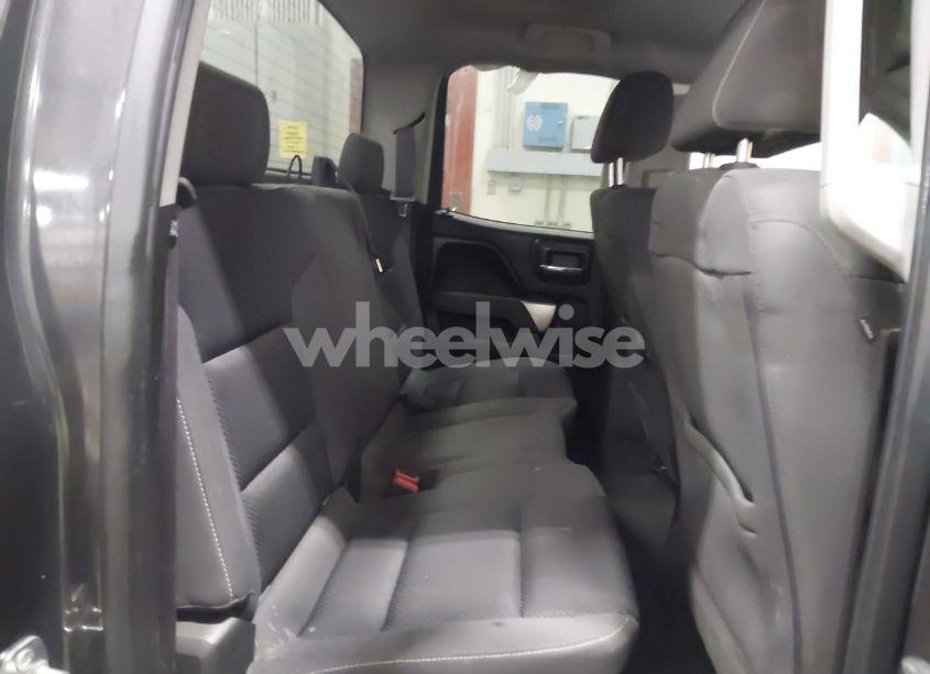 Photo 8 of 2016 Chevrolet Silverado 1500 2LT (VIN 1GCVKREC4GZ108747)