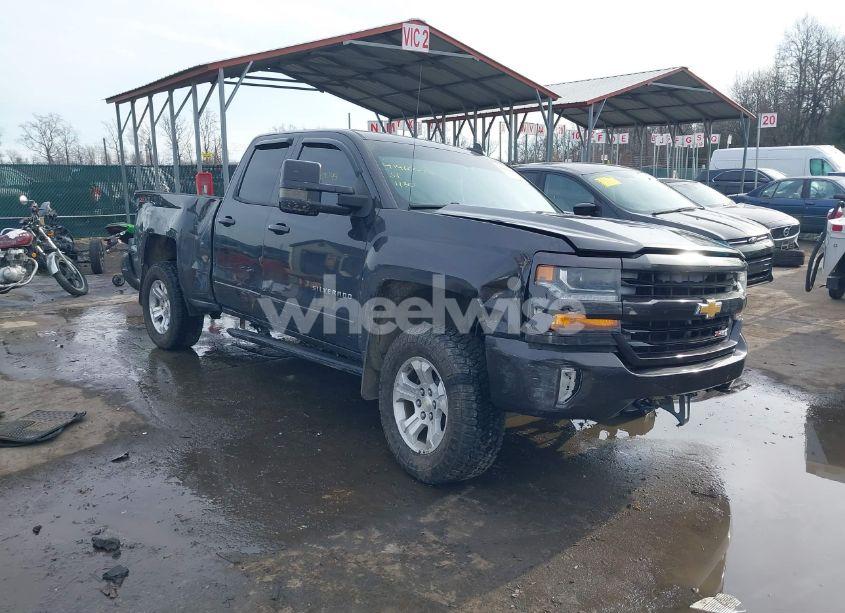 2016 Chevrolet Silverado 1500 2LT (VIN 1GCVKREC4GZ124303) main photo