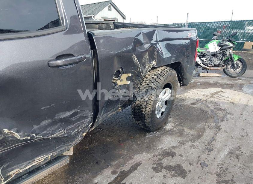 Photo 19 of 2016 Chevrolet Silverado 1500 2LT (VIN 1GCVKREC4GZ124303)