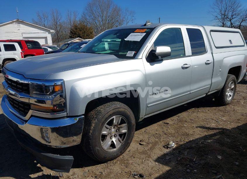 Photo 2 of 2016 Chevrolet Silverado 1500 1LT (VIN 1GCVKREC4GZ160380)