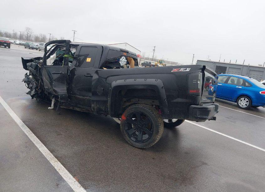 Photo 3 of 2016 Chevrolet Silverado 1500 2LT (VIN 1GCVKREC4GZ170522)