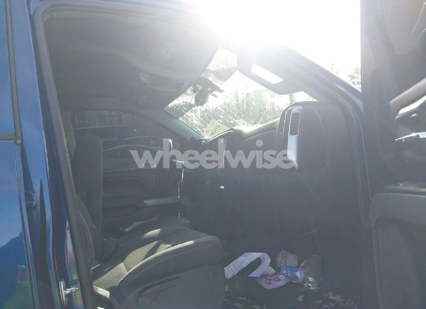 Photo 5 of 2016 Chevrolet Silverado 1500 2LT (VIN 1GCVKREC4GZ170908)