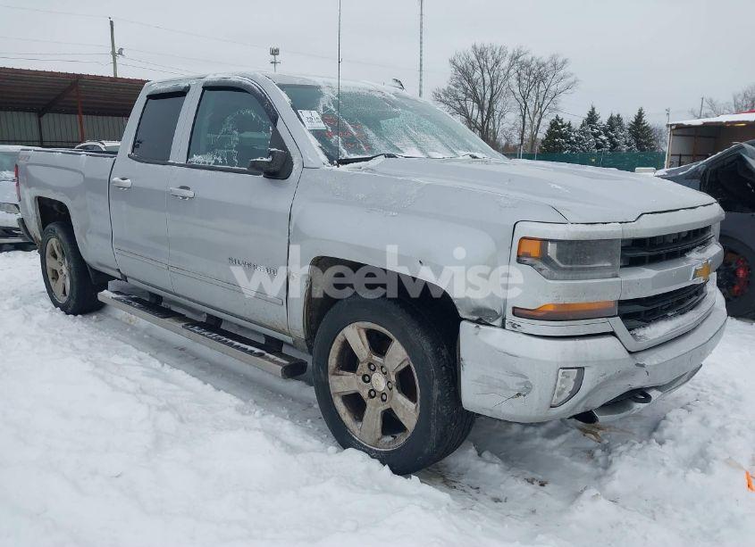 2016 Chevrolet Silverado 1500 2LT (VIN 1GCVKREC4GZ213014) main photo