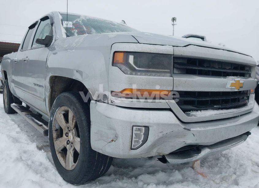 Photo 6 of 2016 Chevrolet Silverado 1500 2LT (VIN 1GCVKREC4GZ213014)