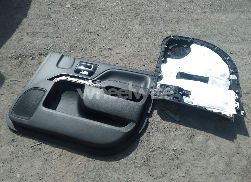 Photo 12 of 2016 Chevrolet Silverado 1500 1LT (VIN 1GCVKREC4GZ297562)