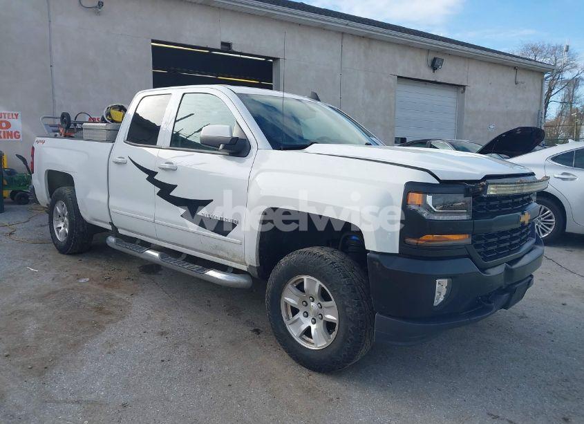 2016 Chevrolet Silverado 1500 1LT (VIN 1GCVKREC4GZ321312) main photo