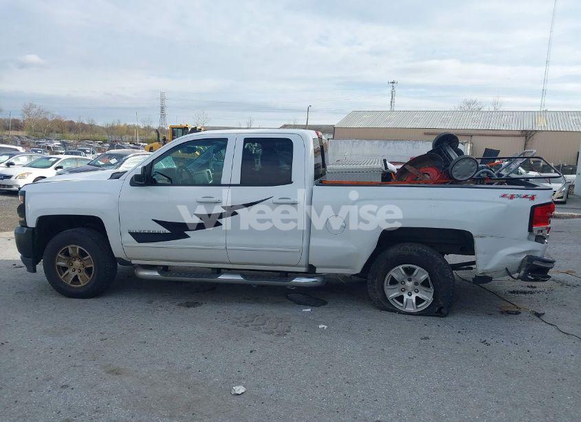 Photo 14 of 2016 Chevrolet Silverado 1500 1LT (VIN 1GCVKREC4GZ321312)