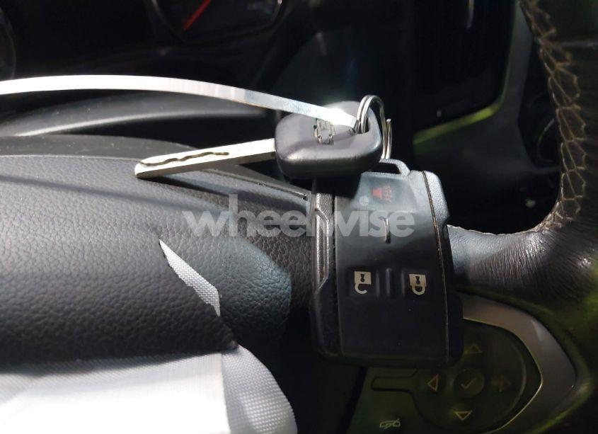 Photo 11 of 2016 Chevrolet Silverado 1500 2LT (VIN 1GCVKREC4GZ324016)