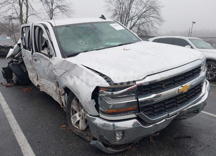 2017 Chevrolet Silverado 1500 1LT (VIN 1GCVKREC4HZ224385) main photo