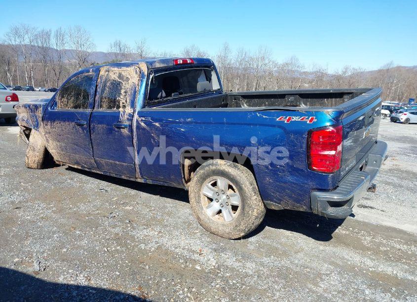 Photo 3 of 2017 Chevrolet Silverado 1500 1LT (VIN 1GCVKREC4HZ372195)