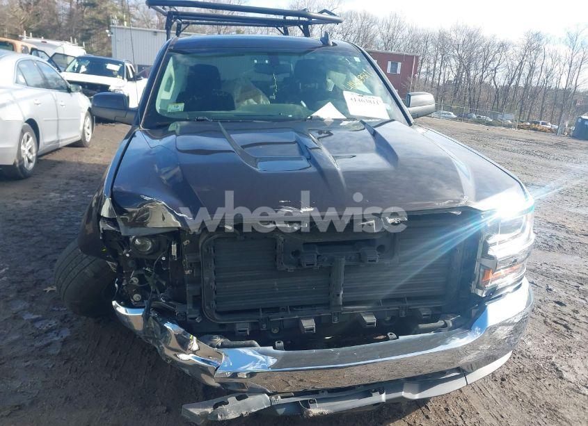 Photo 12 of 2018 Chevrolet Silverado 1500 1LT (VIN 1GCVKREC4JZ137205)