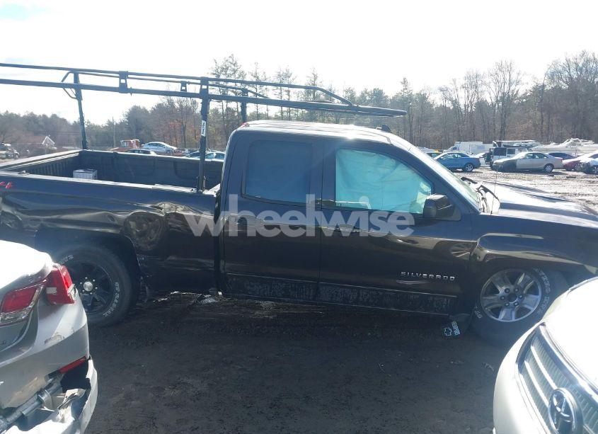 Photo 13 of 2018 Chevrolet Silverado 1500 1LT (VIN 1GCVKREC4JZ137205)