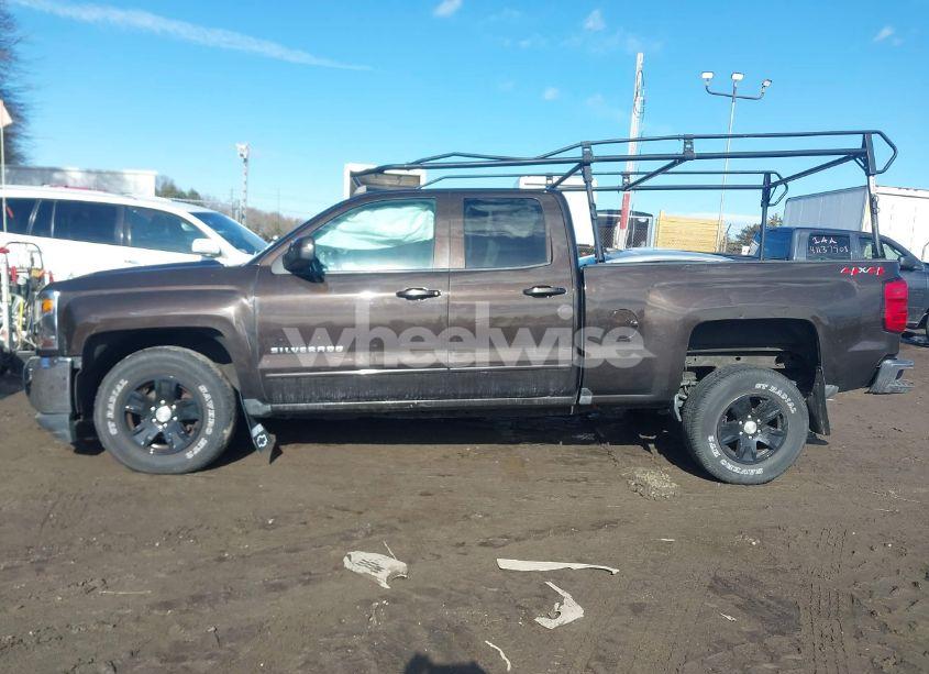 Photo 14 of 2018 Chevrolet Silverado 1500 1LT (VIN 1GCVKREC4JZ137205)