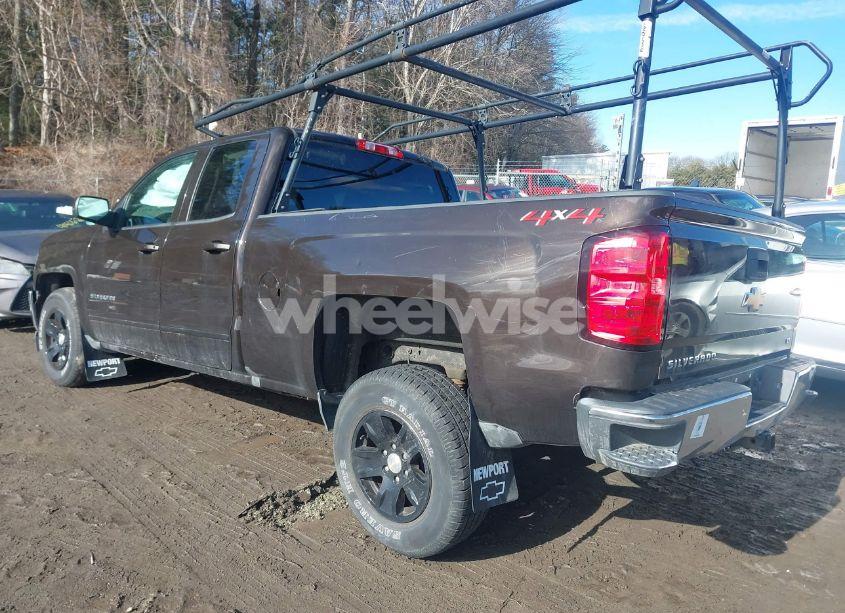 Photo 3 of 2018 Chevrolet Silverado 1500 1LT (VIN 1GCVKREC4JZ137205)