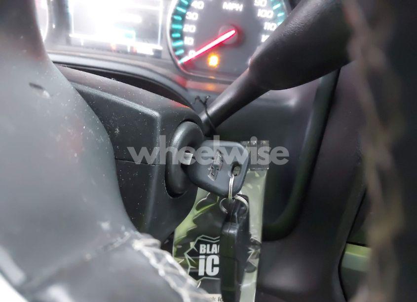 Photo 11 of 2018 Chevrolet Silverado 1500 1LT (VIN 1GCVKREC4JZ141125)