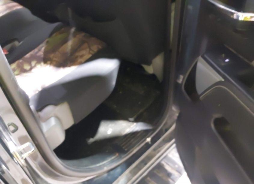 Photo 8 of 2018 Chevrolet Silverado 1500 2LT (VIN 1GCVKREC4JZ311516)