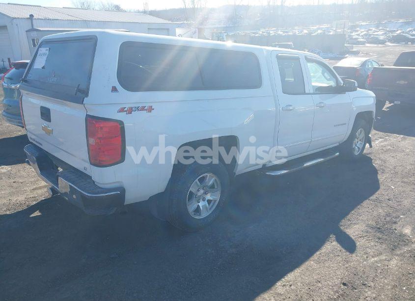 Photo 4 of 2018 Chevrolet Silverado 1500 1LT (VIN 1GCVKREC4JZ334052)