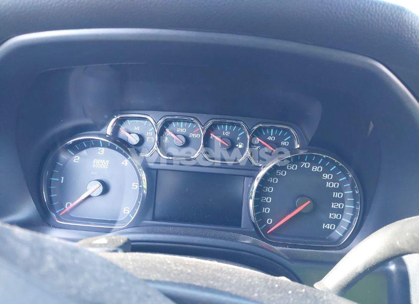 Photo 15 of 2018 Chevrolet Silverado 1500 1LT (VIN 1GCVKREC4JZ379931)