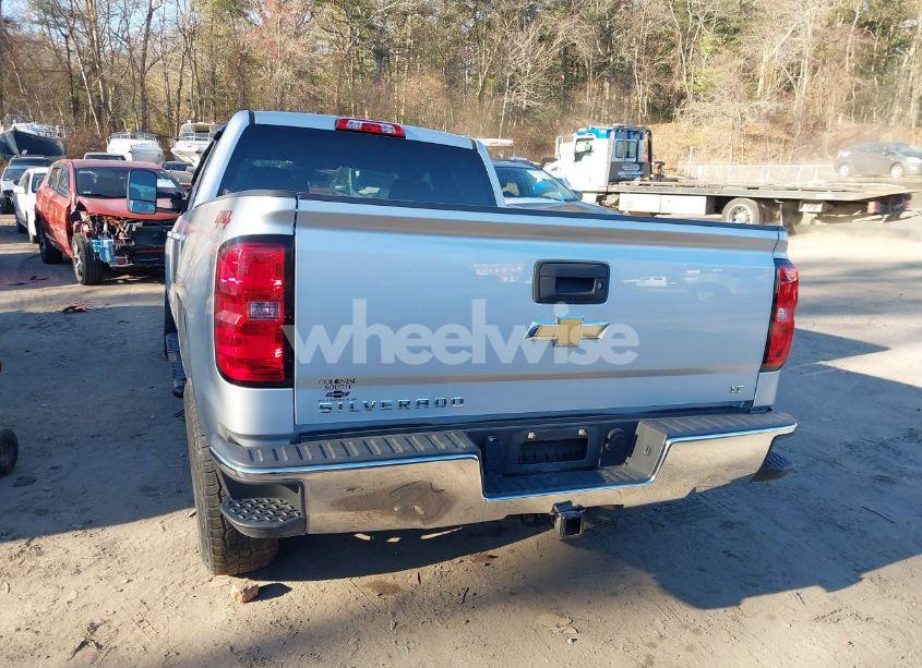 Photo 16 of 2018 Chevrolet Silverado 1500 1LT (VIN 1GCVKREC4JZ379931)