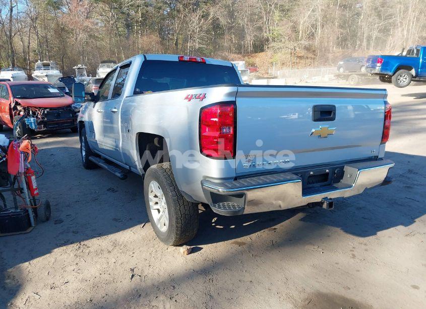 Photo 3 of 2018 Chevrolet Silverado 1500 1LT (VIN 1GCVKREC4JZ379931)