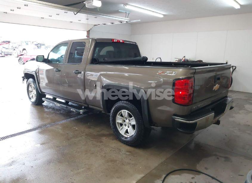 Photo 3 of 2014 Chevrolet Silverado 1500 2LT (VIN 1GCVKREC5EZ147506)