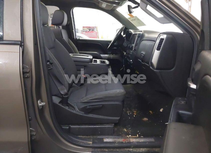 Photo 5 of 2014 Chevrolet Silverado 1500 2LT (VIN 1GCVKREC5EZ147506)