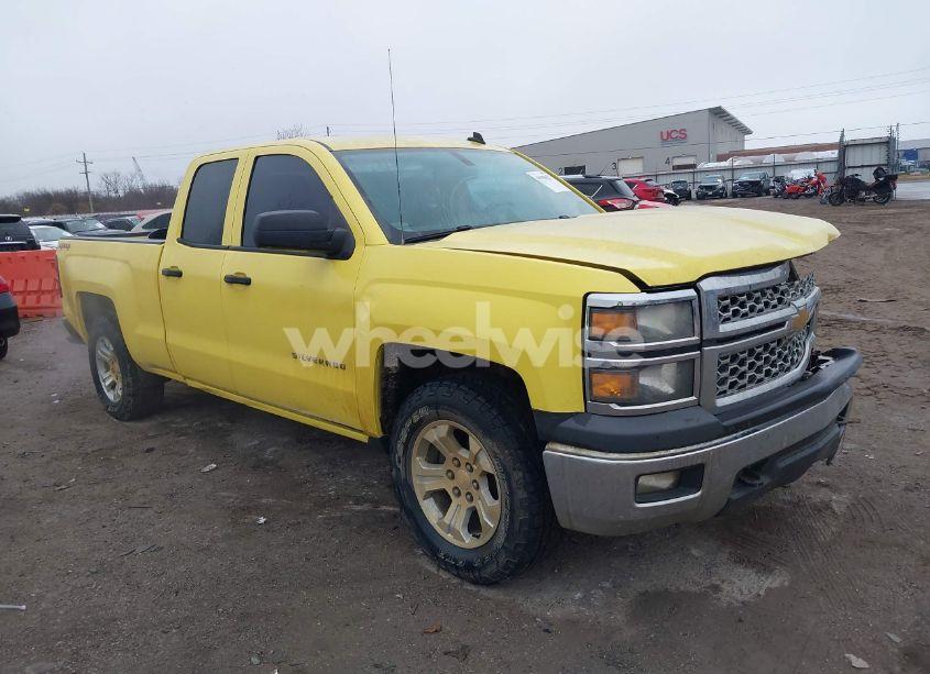 2014 Chevrolet Silverado 1500 1LT (VIN 1GCVKREC5EZ247766) main photo